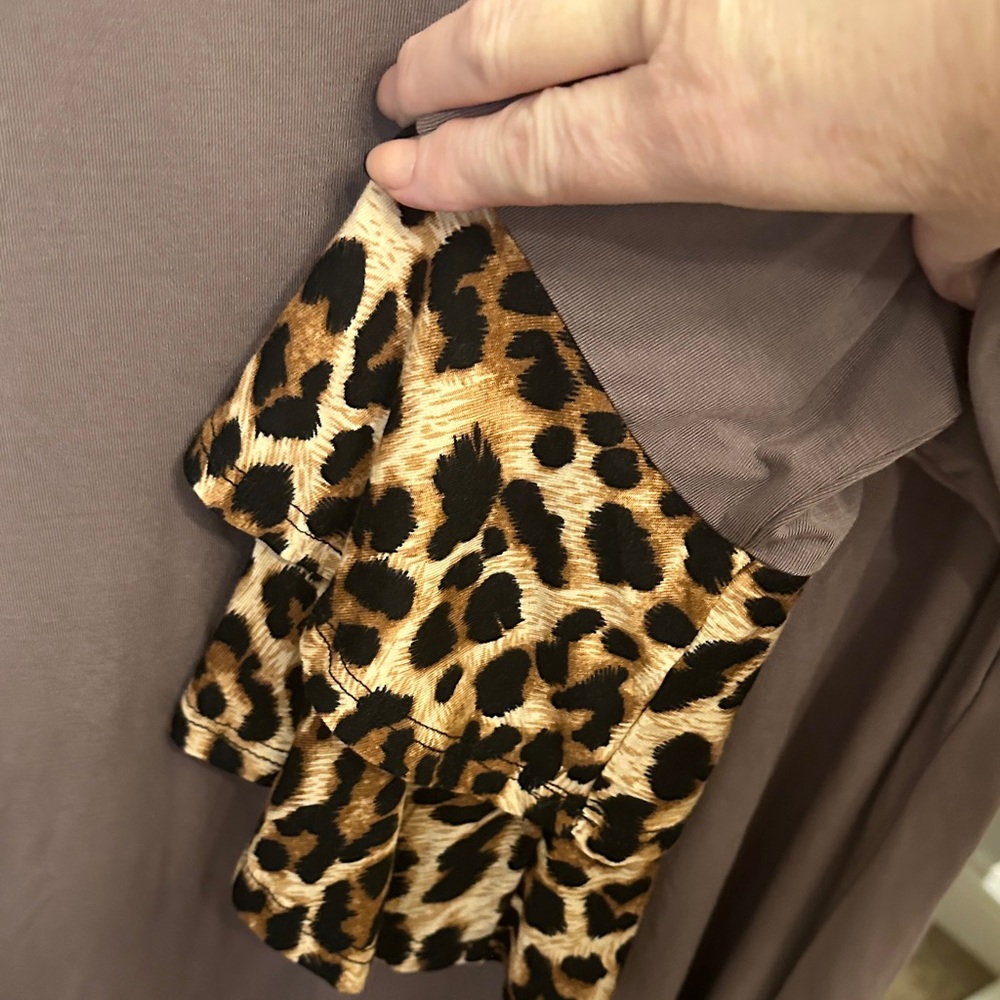 Beeson River Brown Top with Leopard Print Sleeves - Picture 3 of 4